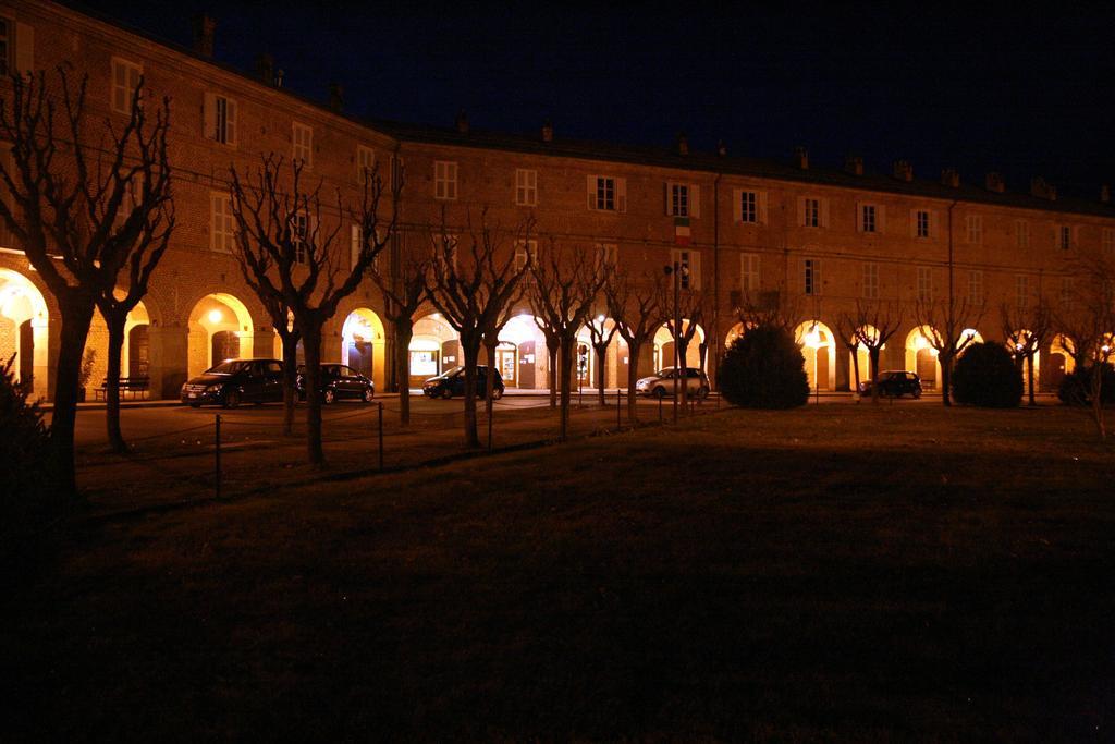 Hotel Portici Vicoforte Стая снимка