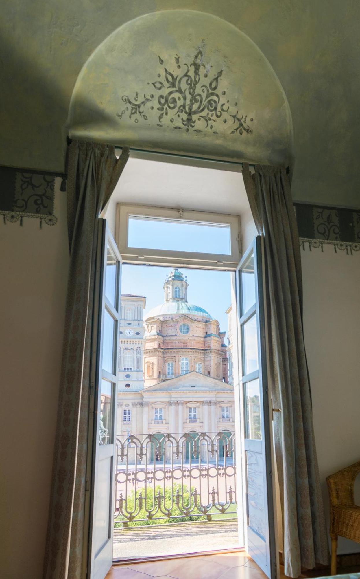 Hotel Portici Vicoforte Екстериор снимка