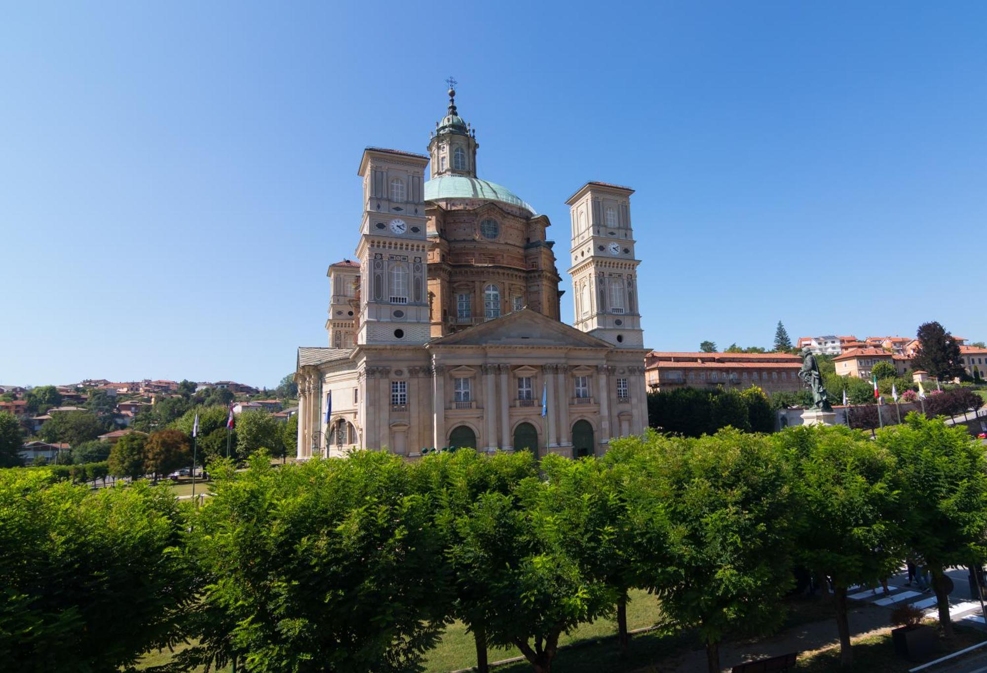 Hotel Portici Vicoforte Екстериор снимка