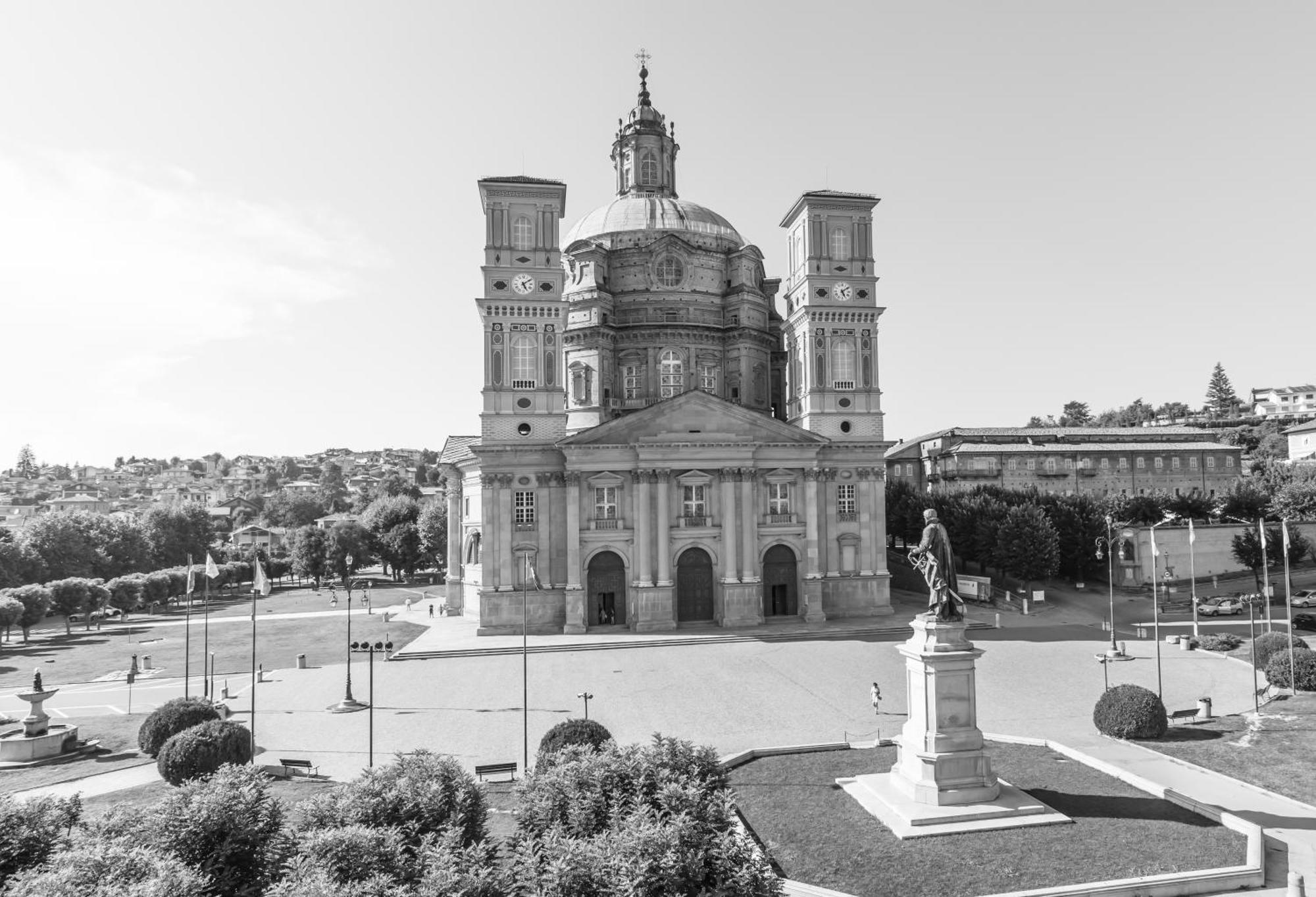 Hotel Portici Vicoforte Екстериор снимка