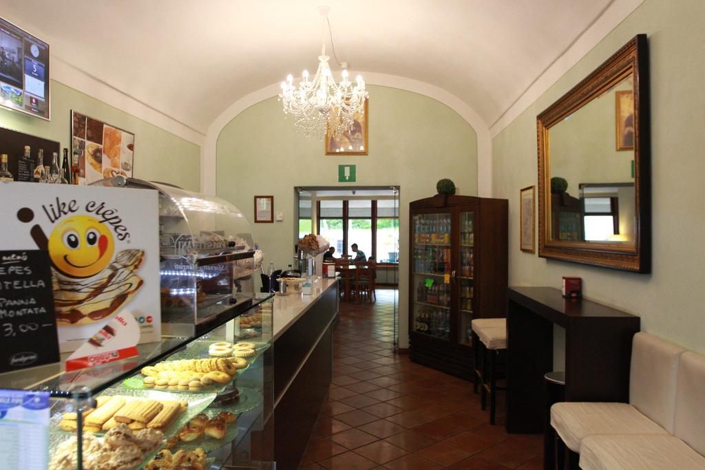 Hotel Portici Vicoforte Екстериор снимка