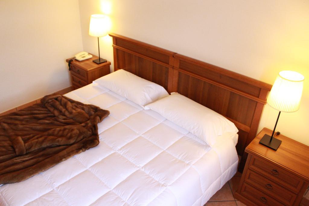 Hotel Portici Vicoforte Екстериор снимка
