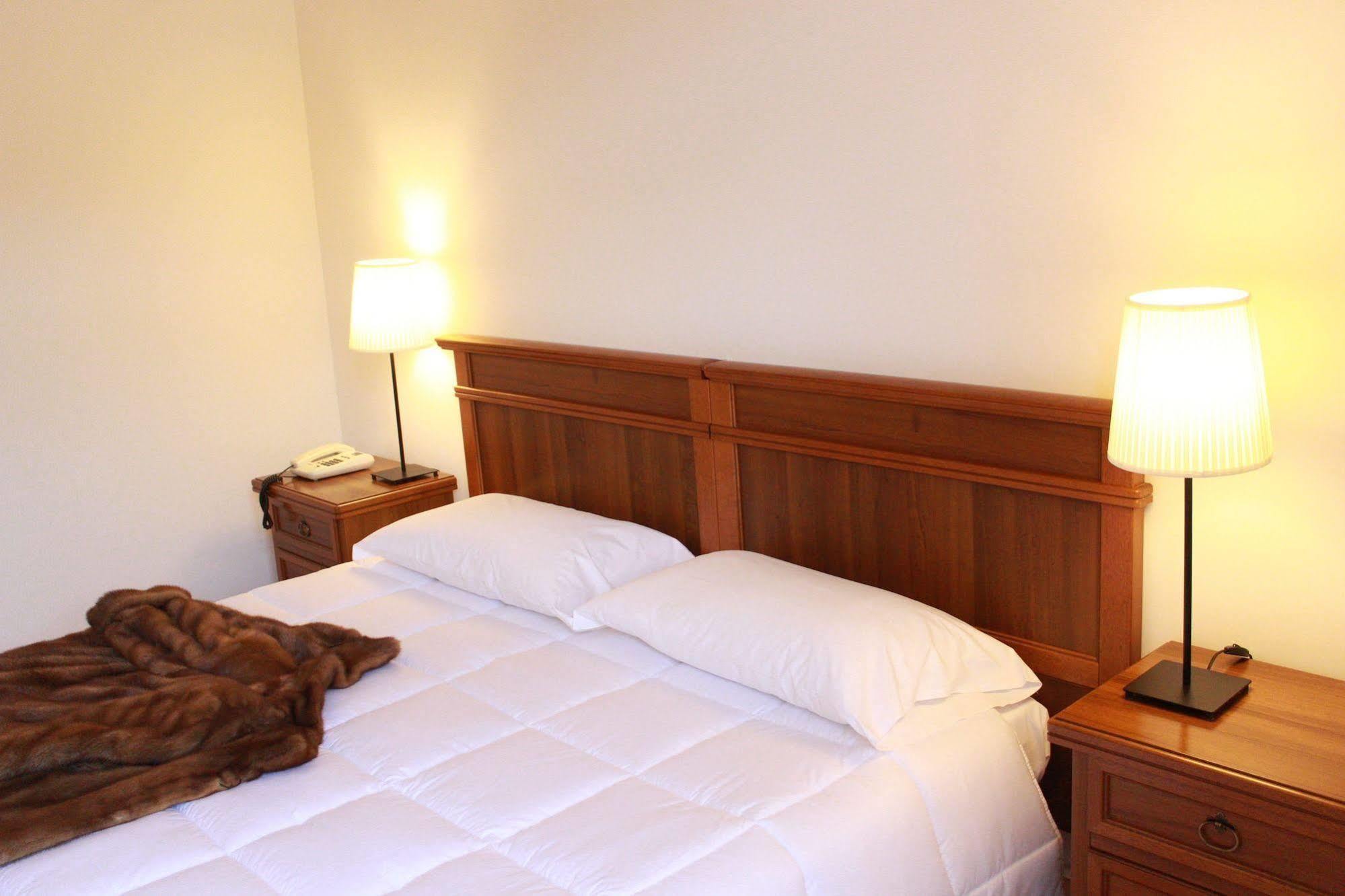 Hotel Portici Vicoforte Екстериор снимка