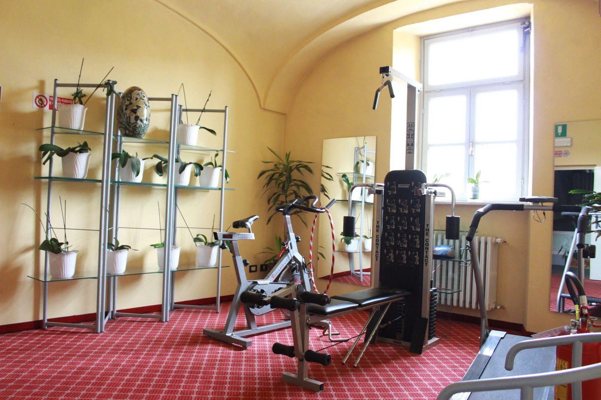 Hotel Portici Vicoforte Екстериор снимка