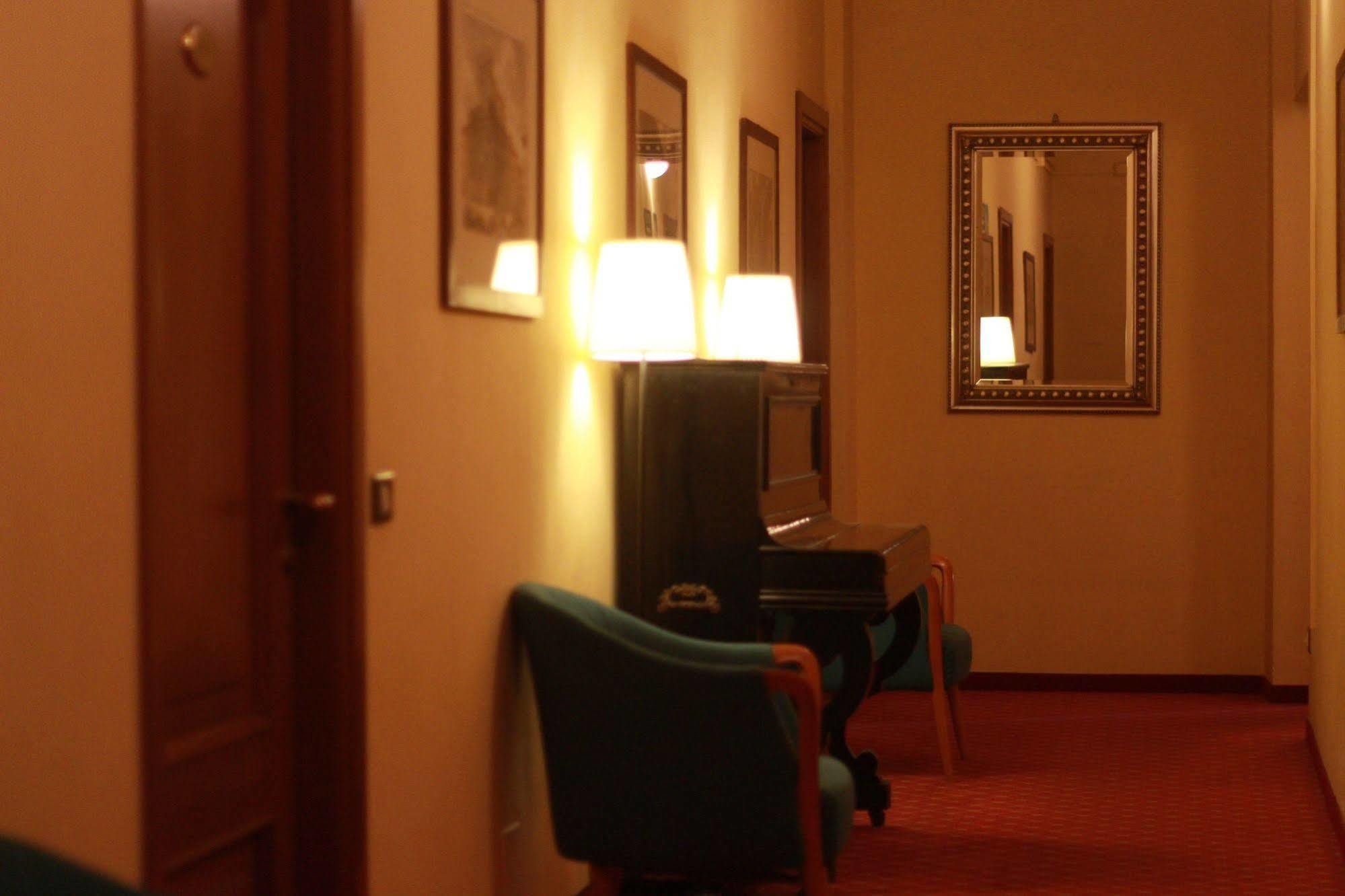 Hotel Portici Vicoforte Екстериор снимка